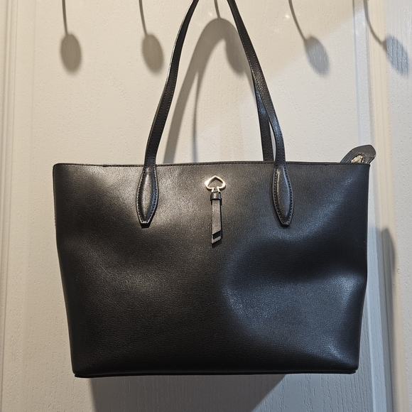 kate spade Handbags - Used Kate Spade Hand Bag, Gently Used